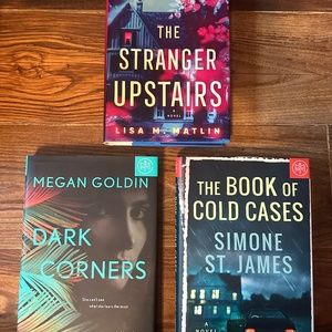 ♥ 3 for 1 Hardcover Suspense Book Bundle ♥